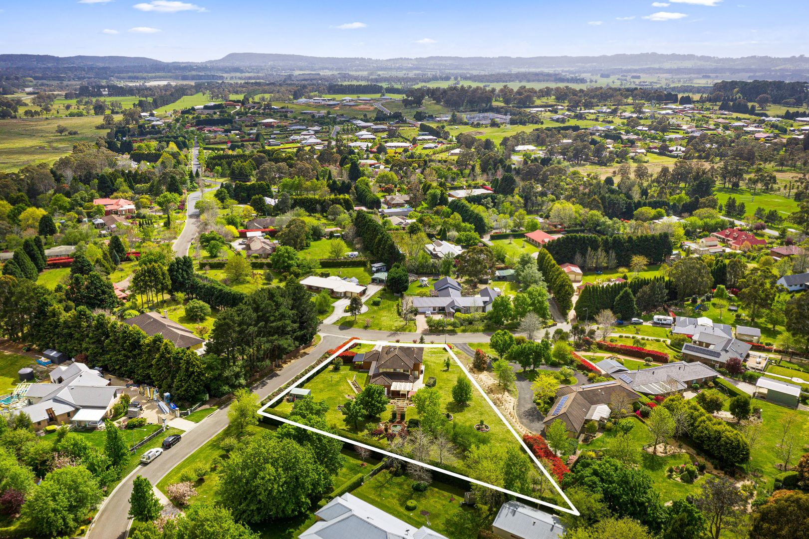 19 Nari Circuit, Moss Vale NSW 2577, Image 1