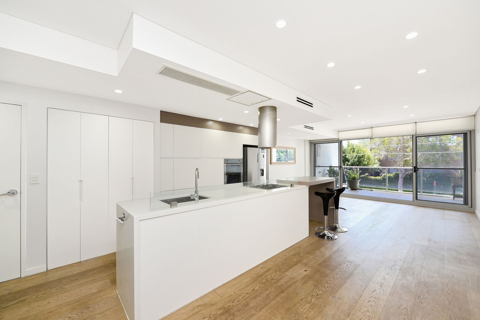 1 bedrooms Apartment / Unit / Flat in 2/90 Tennyson Road MORTLAKE NSW, 2137