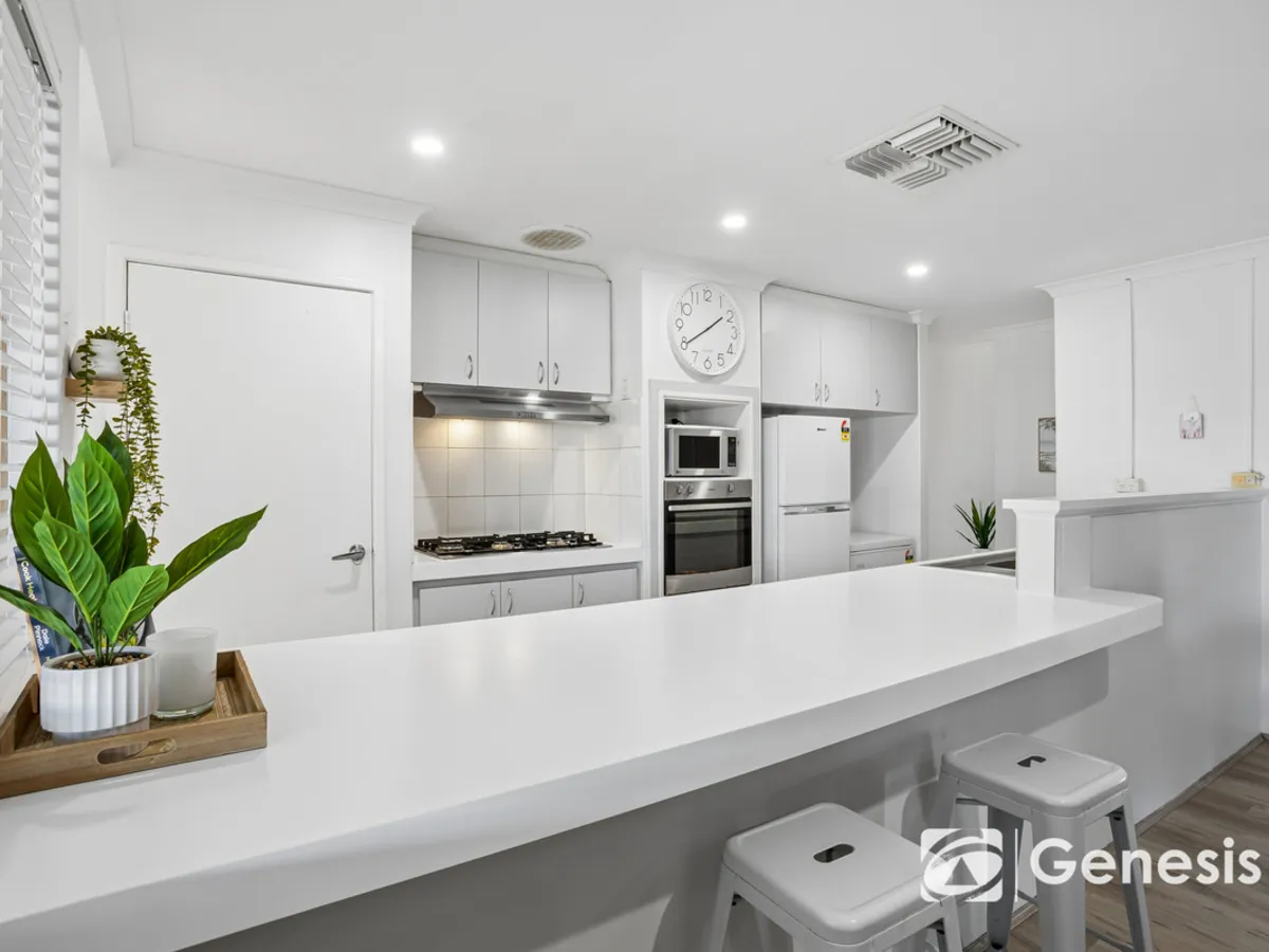 Three living areas... Zero Compromises! A must see!, Marangaroo