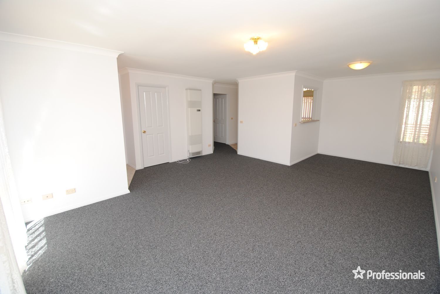 2/8 Longworth Street, Lithgow NSW 2790 Villa For Rent Domain