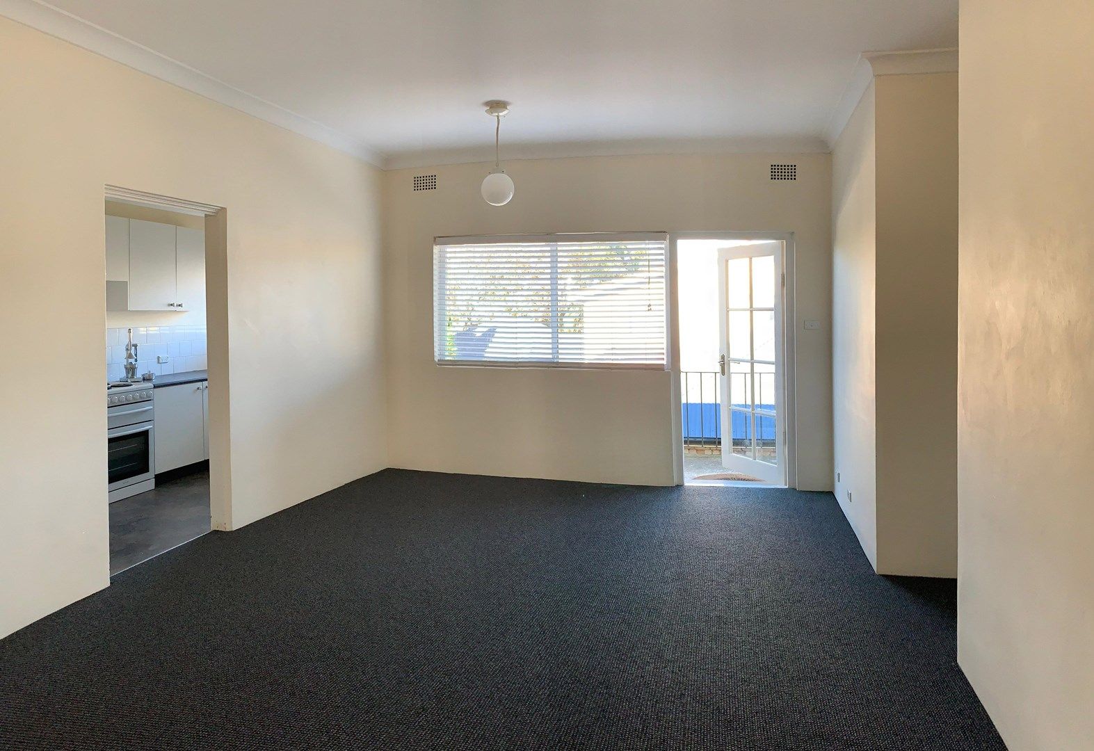 2 bedrooms Apartment / Unit / Flat in 10/187 West CROWS NEST NSW, 2065
