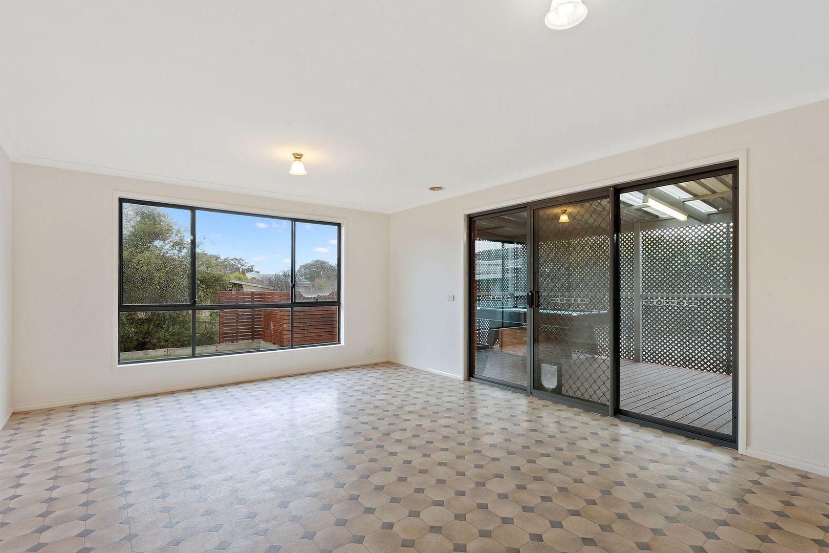 105 Alder Street, Kangaroo Flat VIC 3555, Image 2