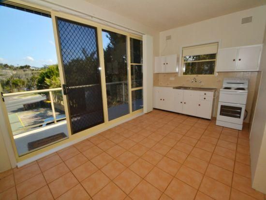 3/37 Ocean View Drive, WAMBERAL NSW 2260, Image 1