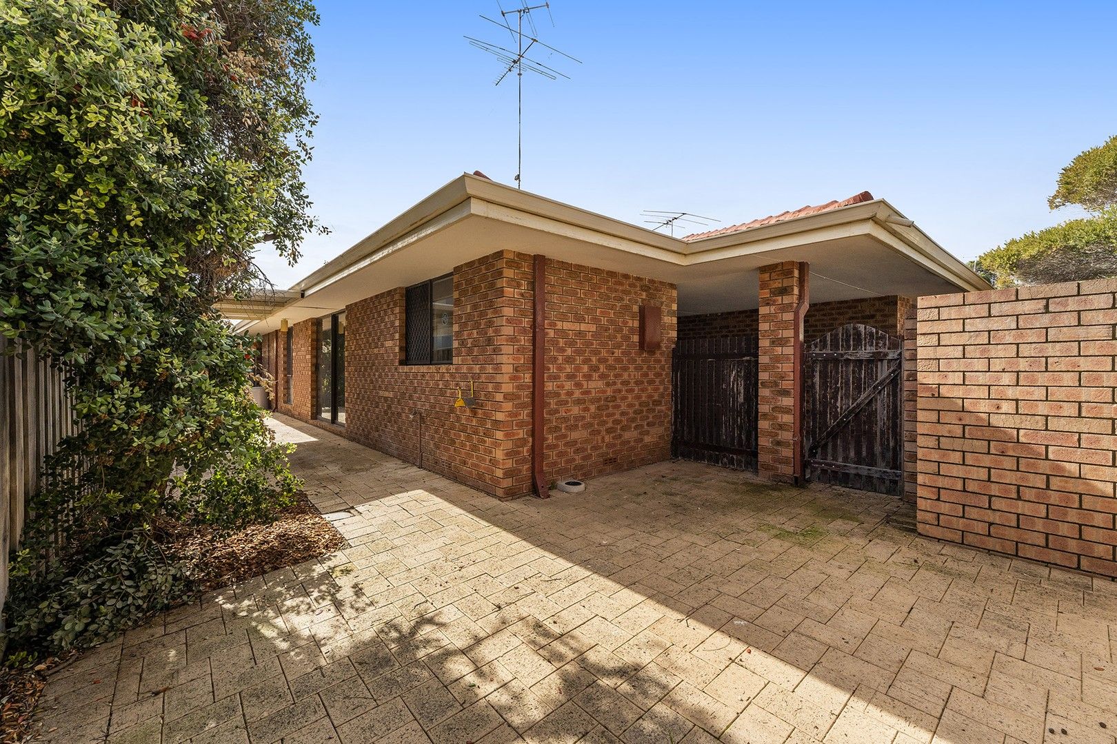 2 bedrooms Apartment / Unit / Flat in 5/50 Sutton Street MANDURAH WA, 6210