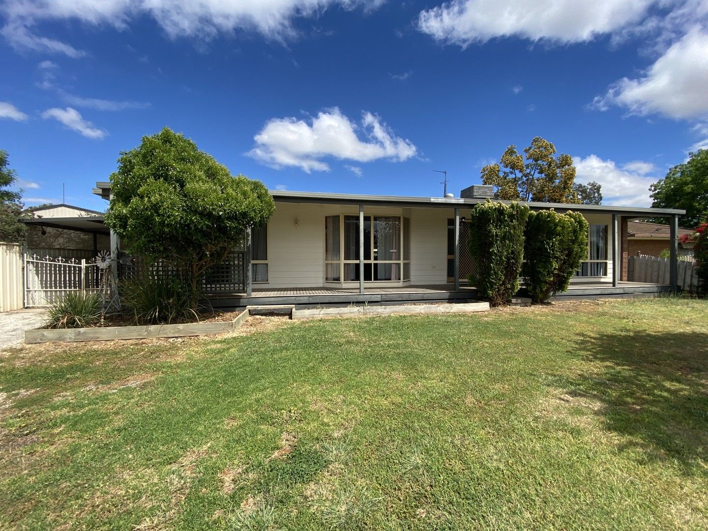 3 bedrooms House in 73 Cobram Street BERRIGAN NSW, 2712
