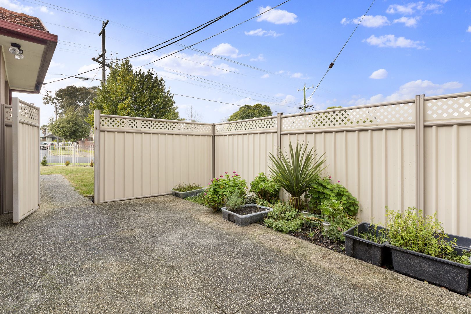 77 Bamfield Road, Heidelberg Heights VIC 3081, Image 2