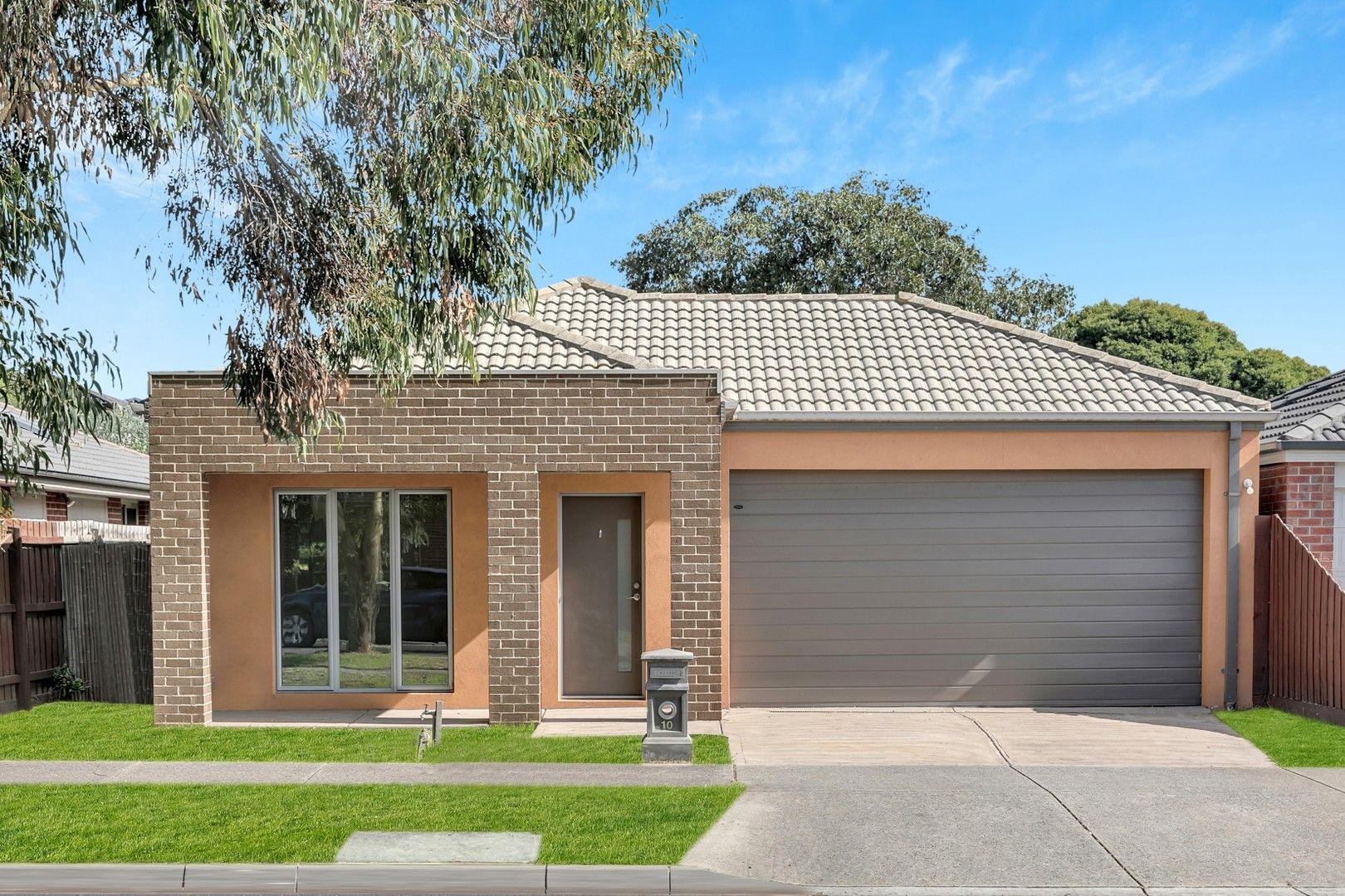 3 bedrooms House in 10 Cockrell Road MERNDA VIC, 3754