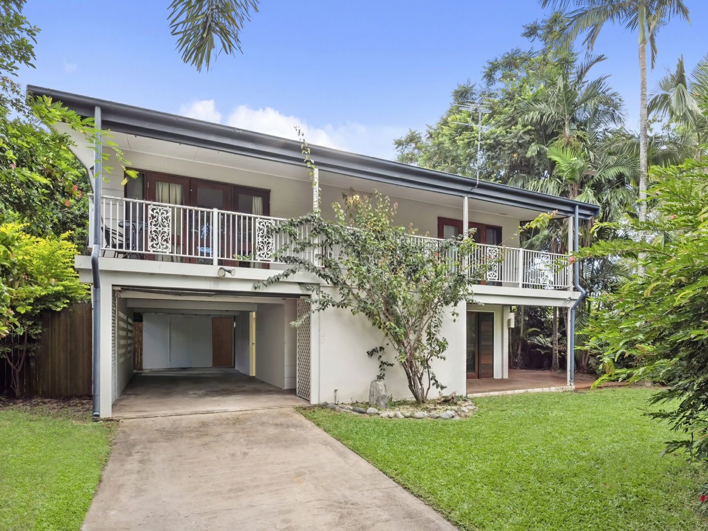 46 Endeavour Road, Clifton Beach QLD 4879, Image 2