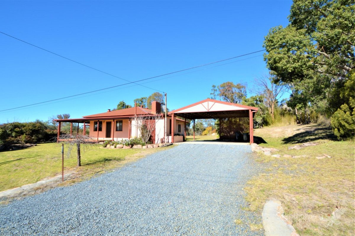 57 Lees Mountain Road, Stanthorpe QLD 4380, Image 2