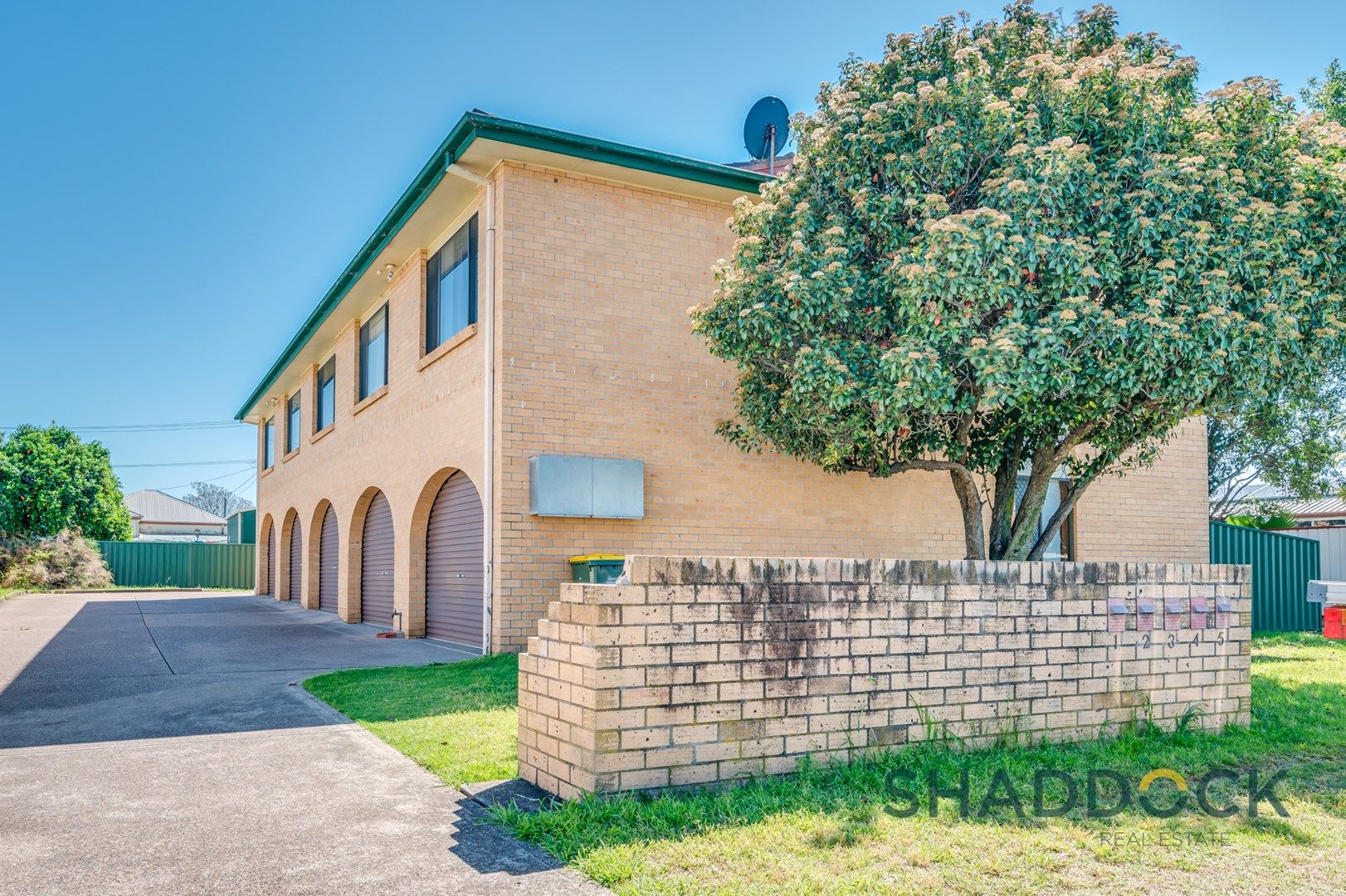 4/4 Andrew Street, Singleton NSW 2330, Image 0