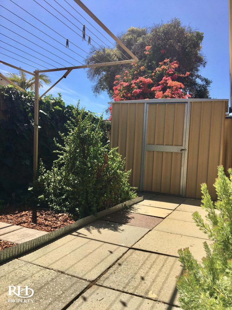 2/48 Carrington Street, Palmyra WA 6157 Apartment For Rent 450