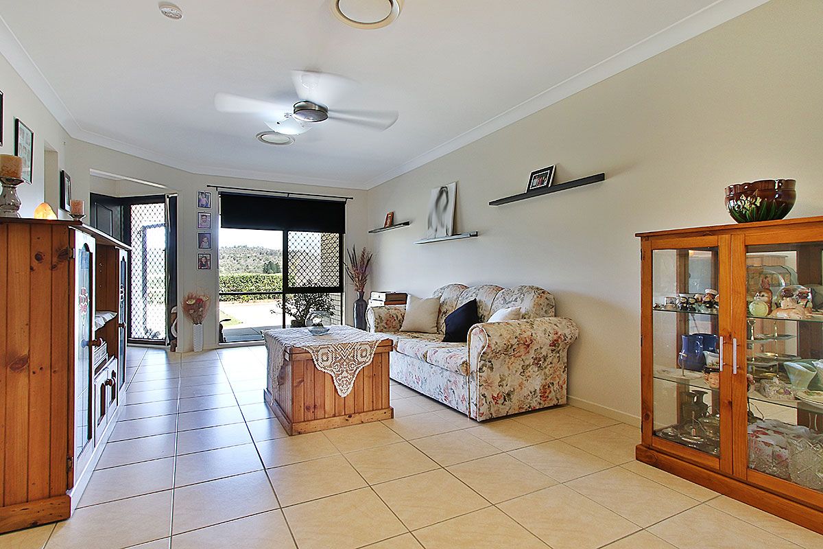 7 Kraut Court, Minden QLD 4311, Image 2