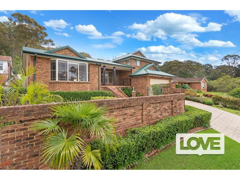 4 bedrooms House in Skye Point Rd COAL POINT NSW, 2283