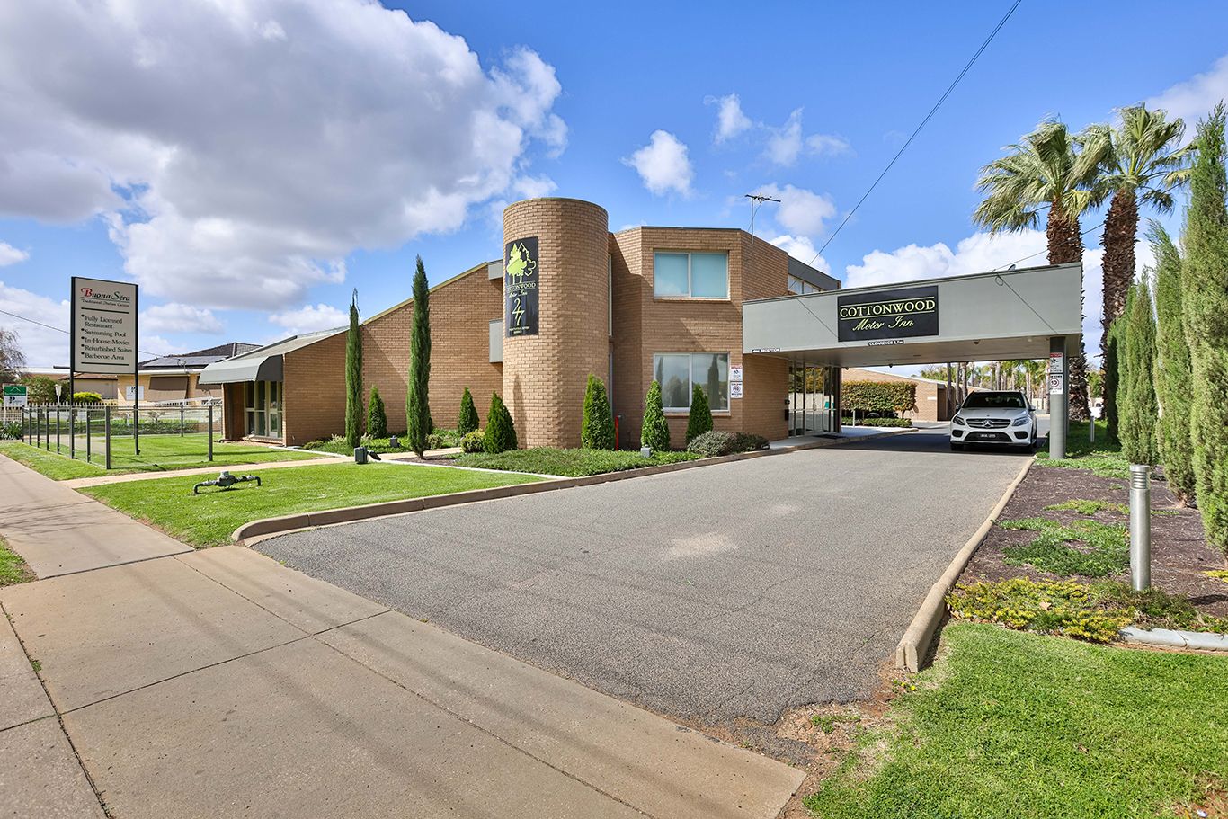 Block of Units in 326 Deakin Avenue, MILDURA VIC, 3500
