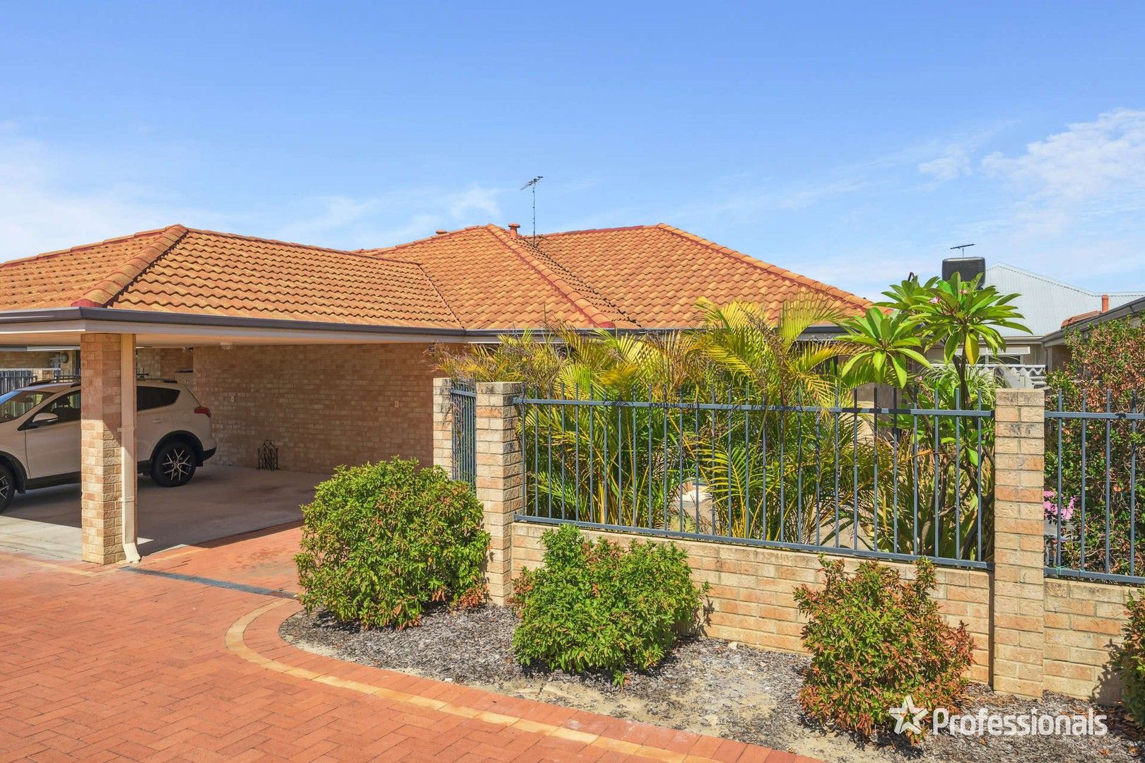 3 bedrooms Villa in 6/14-16 Warwick Street ST JAMES WA, 6102