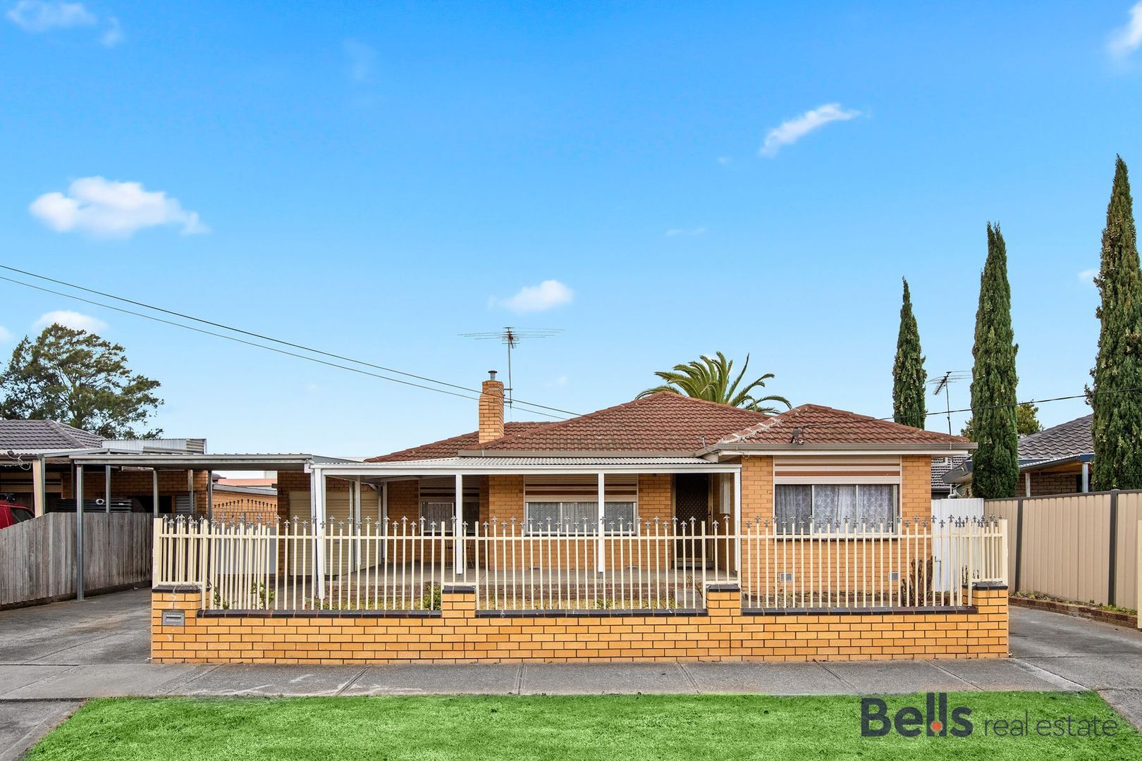 2 Pinaroo Avenue, Sunshine West VIC 3020, Image 1