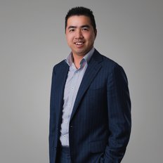 Billy Chen, Sales representative