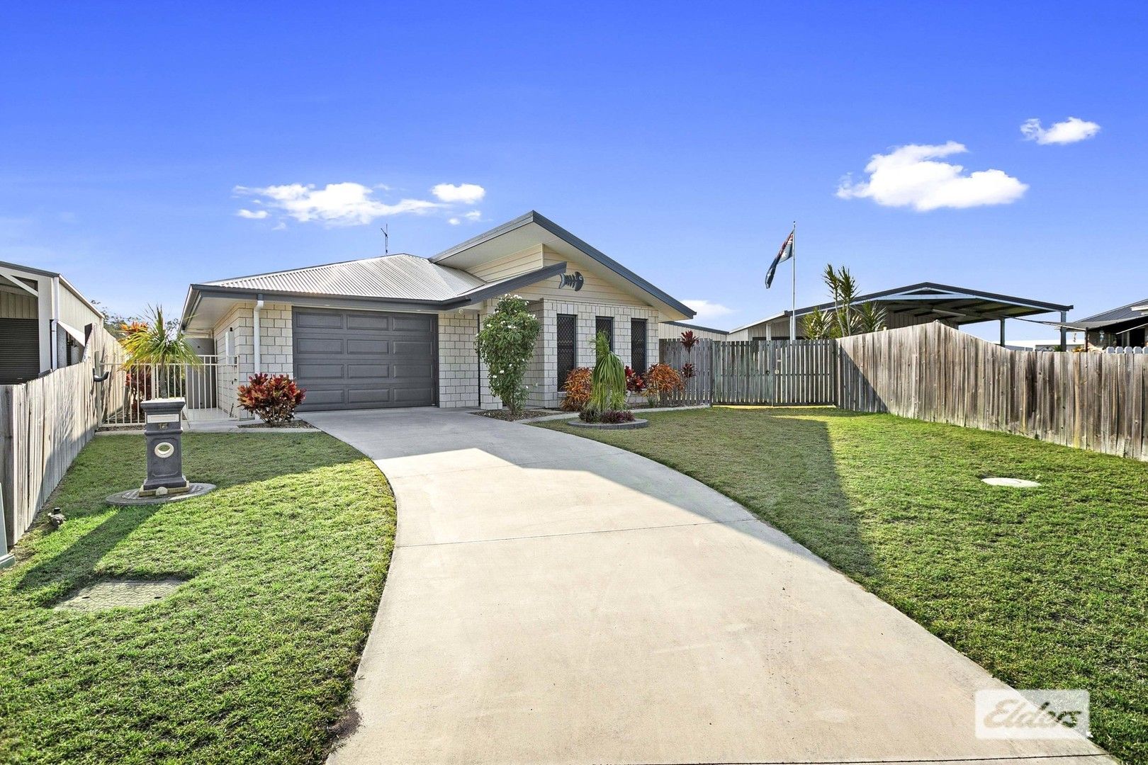 3 bedrooms House in 15 Cheellii Court BURRUM HEADS QLD, 4659