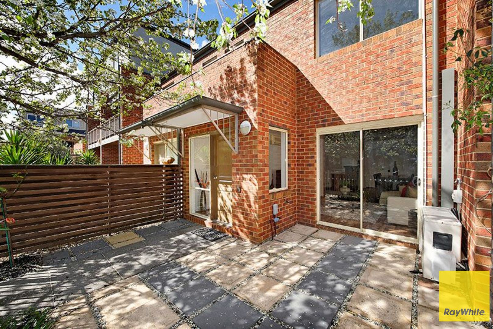 3 bedrooms House in 16 Ribbony Walk MARIBYRNONG VIC, 3032