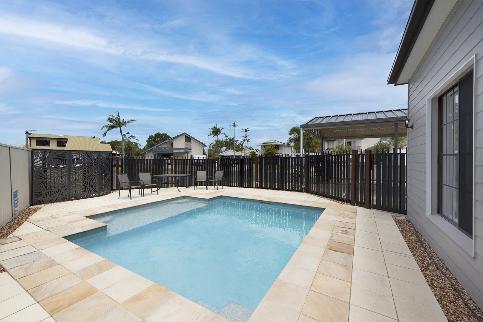 4 bedrooms House in 10 Dame Pattie Court NEWPORT QLD, 4020