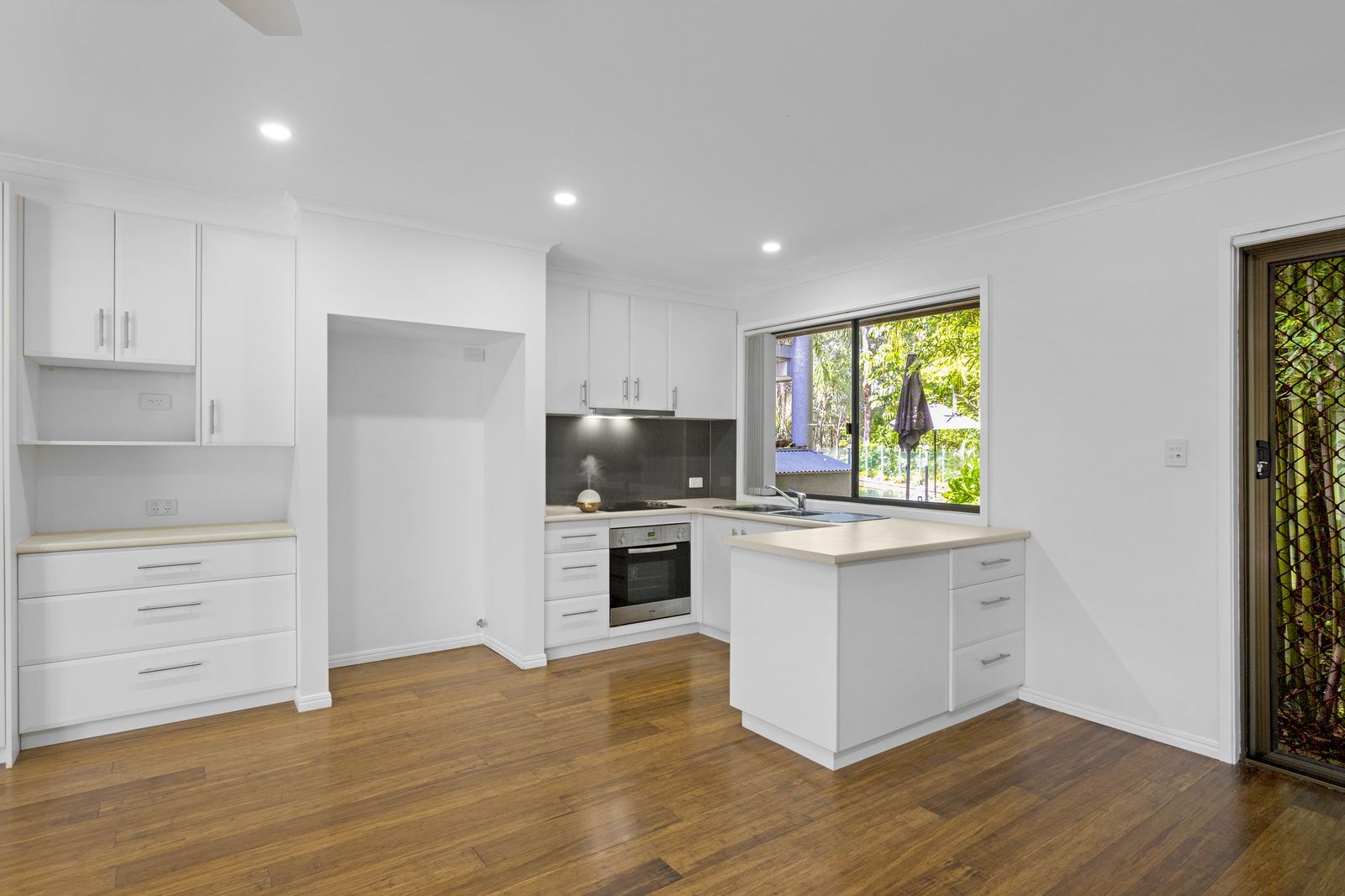1 bedrooms Apartment / Unit / Flat in 18b Albert Evans Drive WORONGARY QLD, 4213