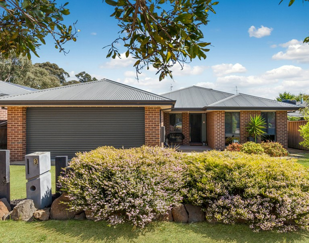 3 Grange Drive, Broadford VIC 3658