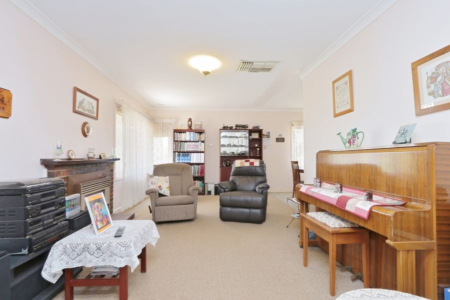 86 Gordon St, Northam WA 6401, Image 2