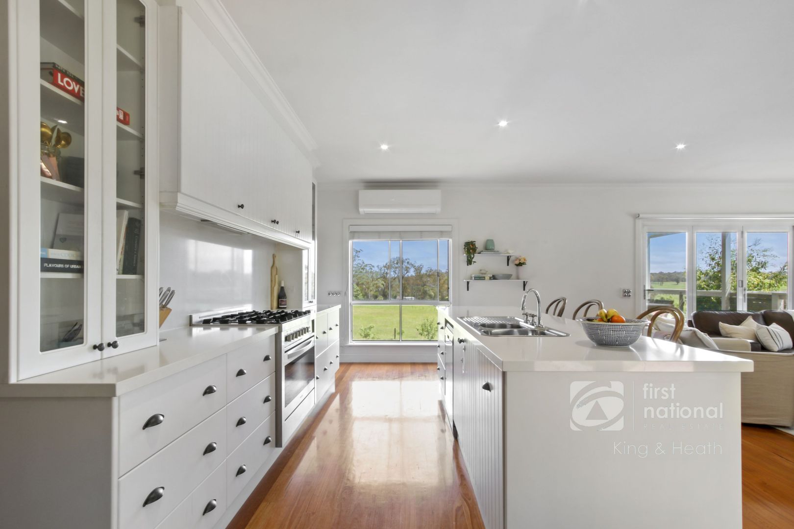 573 Stephenson Road, Nicholson VIC 3882, Image 2