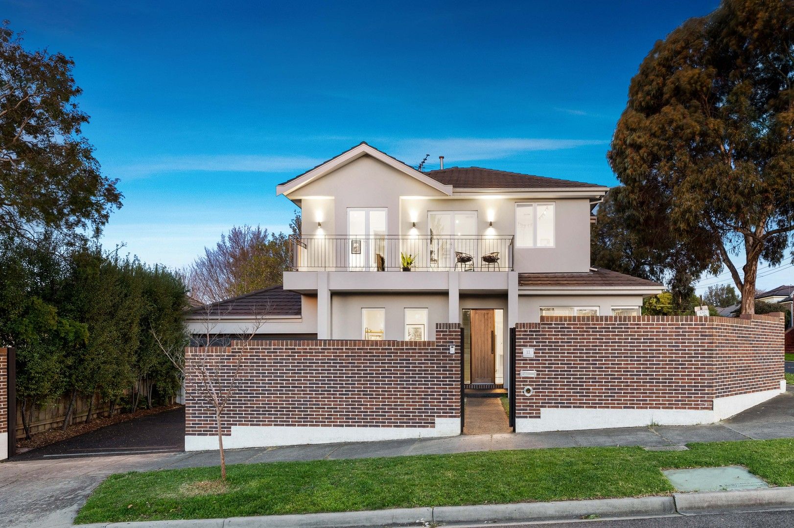 4 bedrooms House in 11 Christina Street BURWOOD VIC, 3125