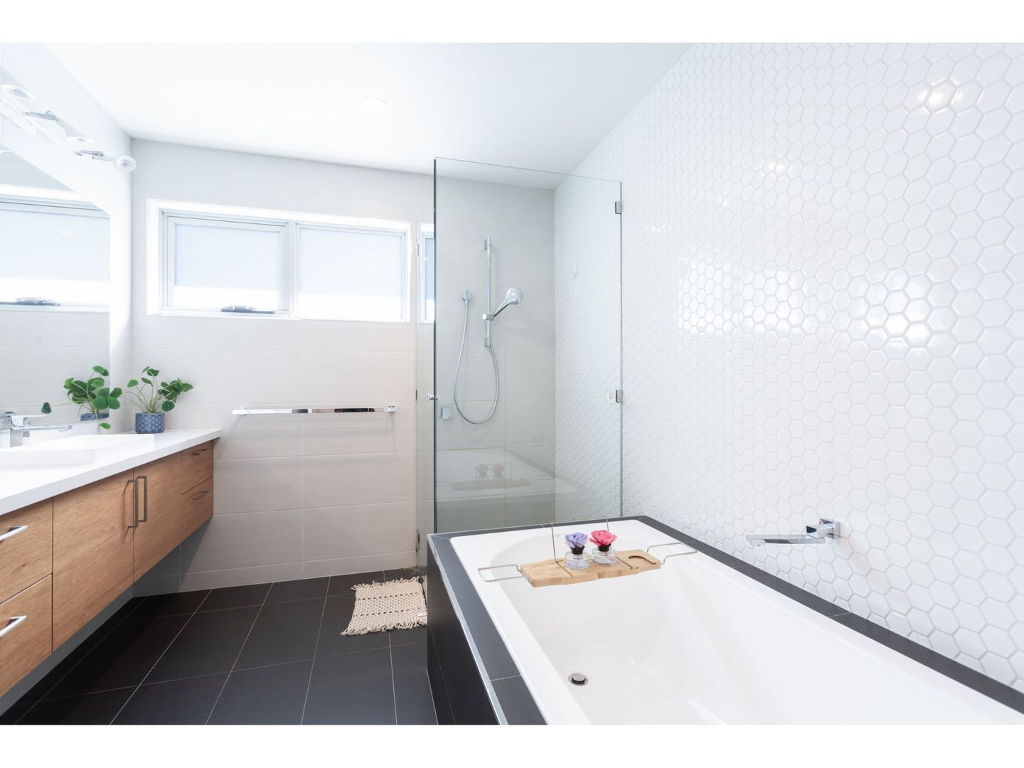 2/26 Court, Lenah Valley TAS 7008 Townhouse For Rent Domain