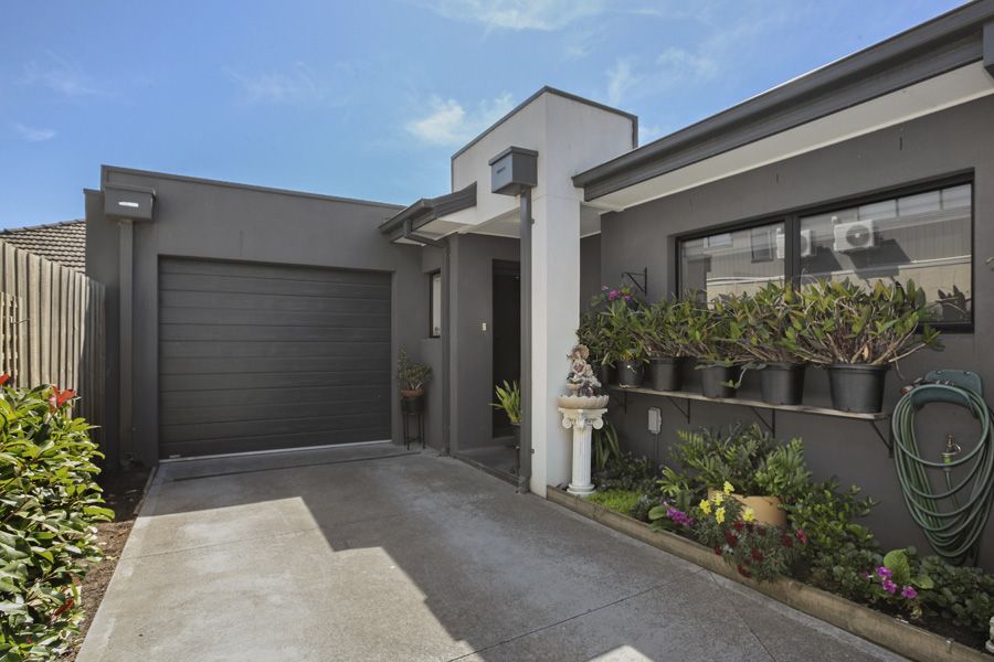 3 bedrooms Townhouse in 3/9 Conifer Avenue BROOKLYN VIC, 3012
