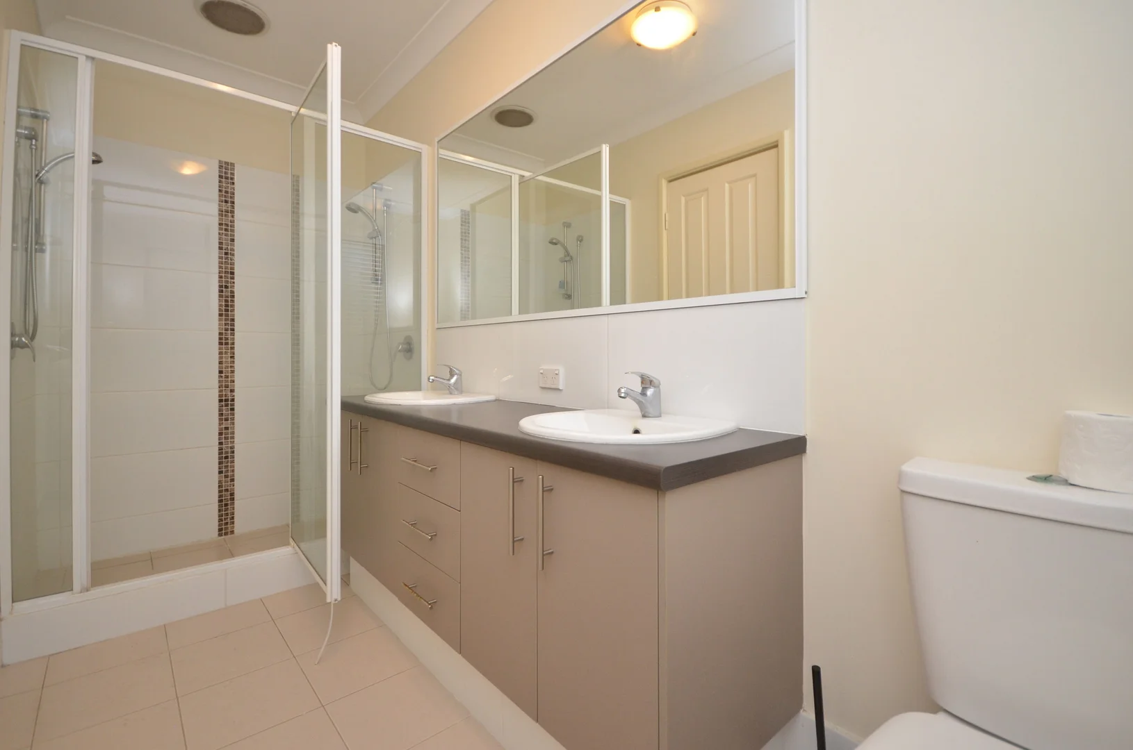 Additional image 21 of 3/386 Belgravia Street, Cloverdale WA 6105