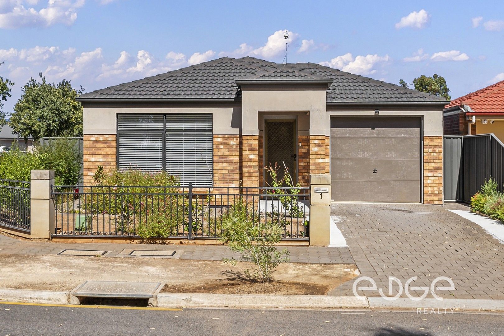 1 Willandra Close, Andrews Farm SA 5114, Image 0