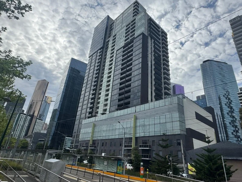 2111/63 Whiteman Street, Southbank VIC 3006