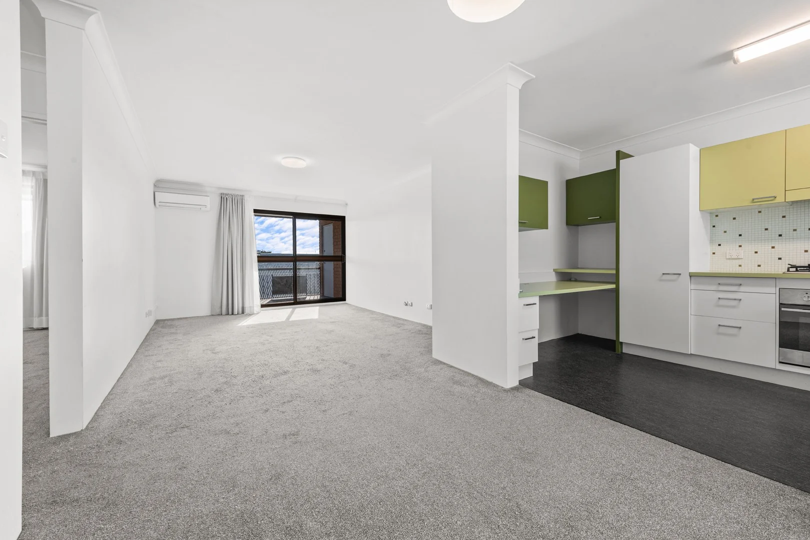 4/75 Miles Street, Hawthorne QLD 4171