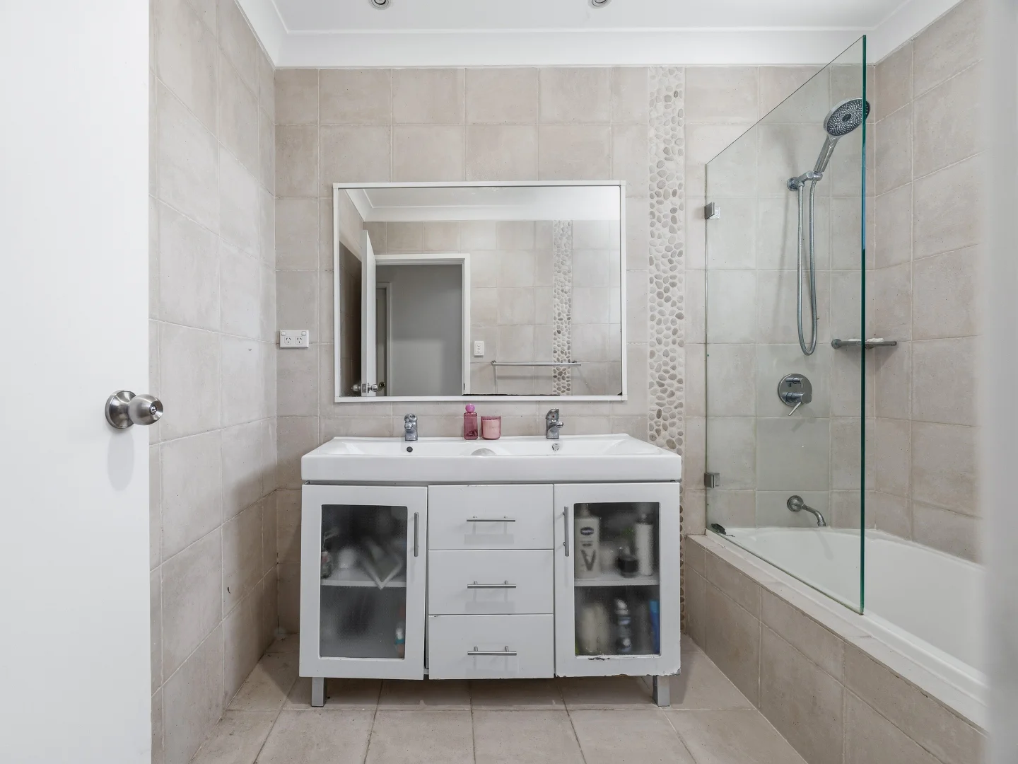 Additional image 13 of 6 Yulunga Place, Bradbury NSW 2560