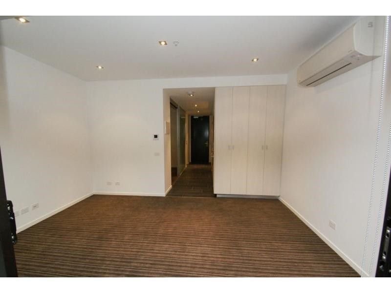 1 bedrooms Apartment / Unit / Flat in 209/163 Fitzroy Street ST KILDA VIC, 3182