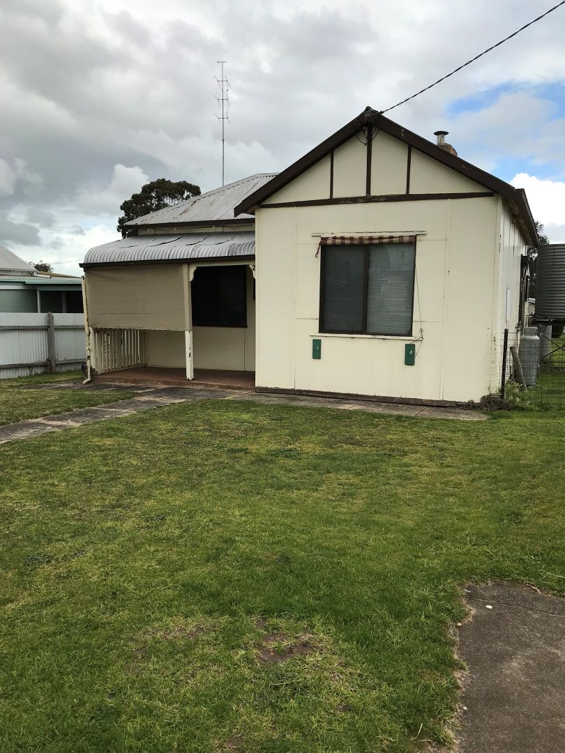 29 Peachey Street, Casterton VIC 3311