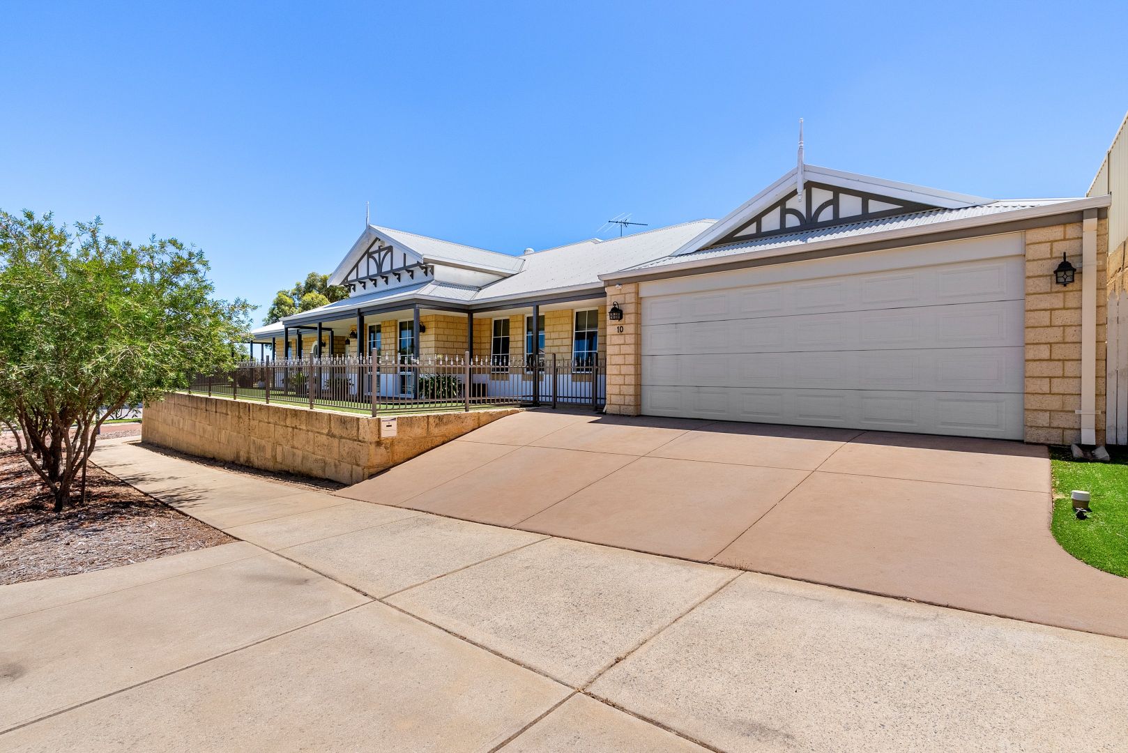 10 Usher Meander, Baldivis WA 6171, Image 1