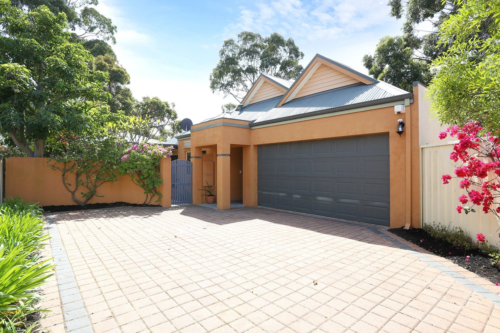 23 Glacier Way, Jandakot WA 6164, Image 0