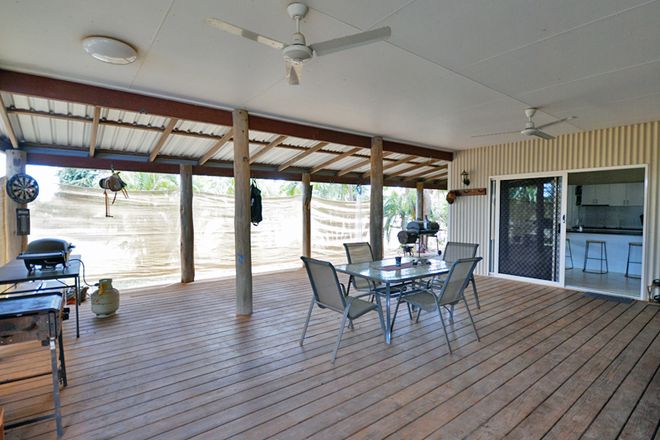 Picture of 2/1 Bombax Court, NANUM QLD 4874