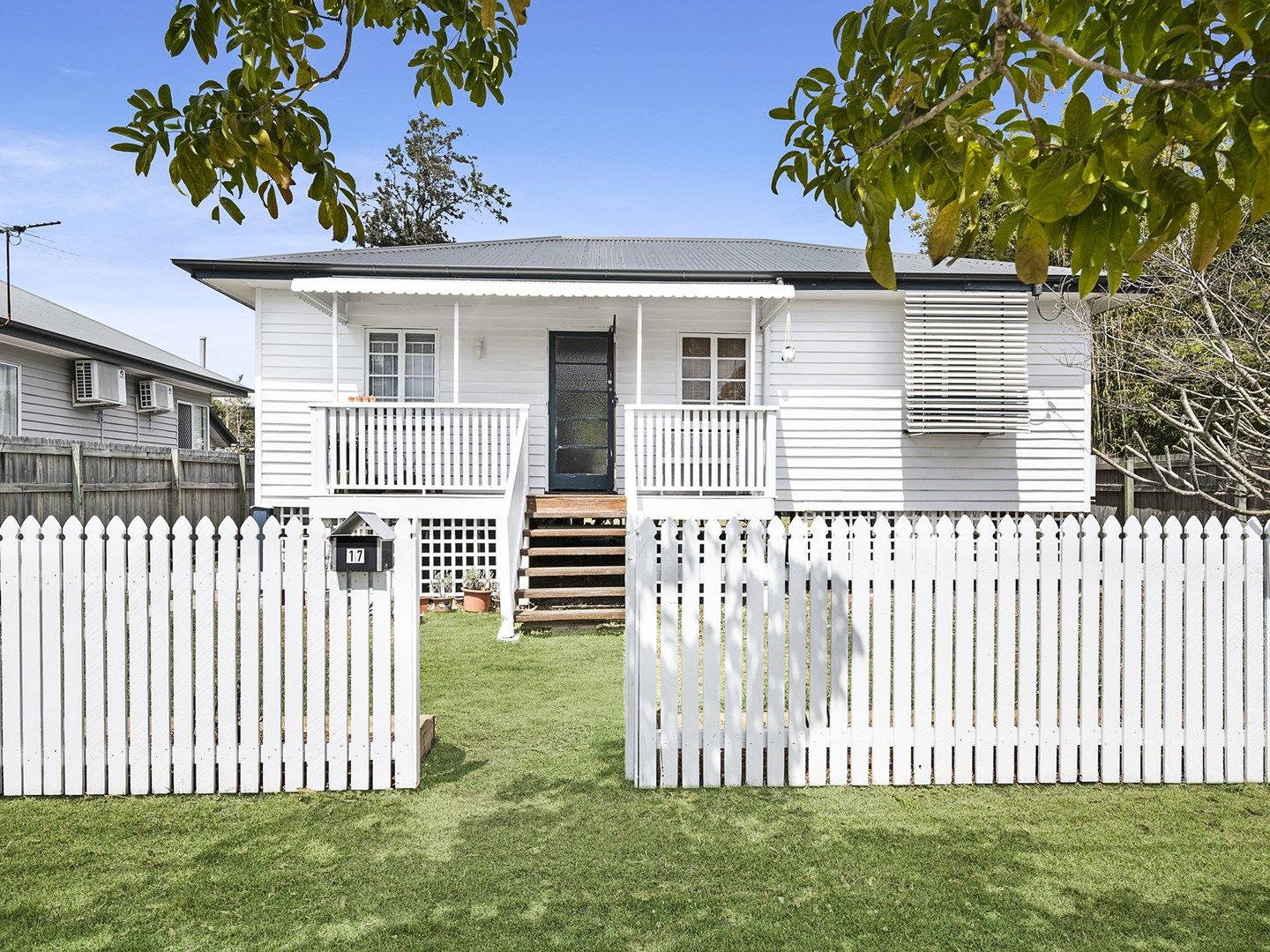 17 Grenade Street, Cannon Hill QLD 4170, Image 0