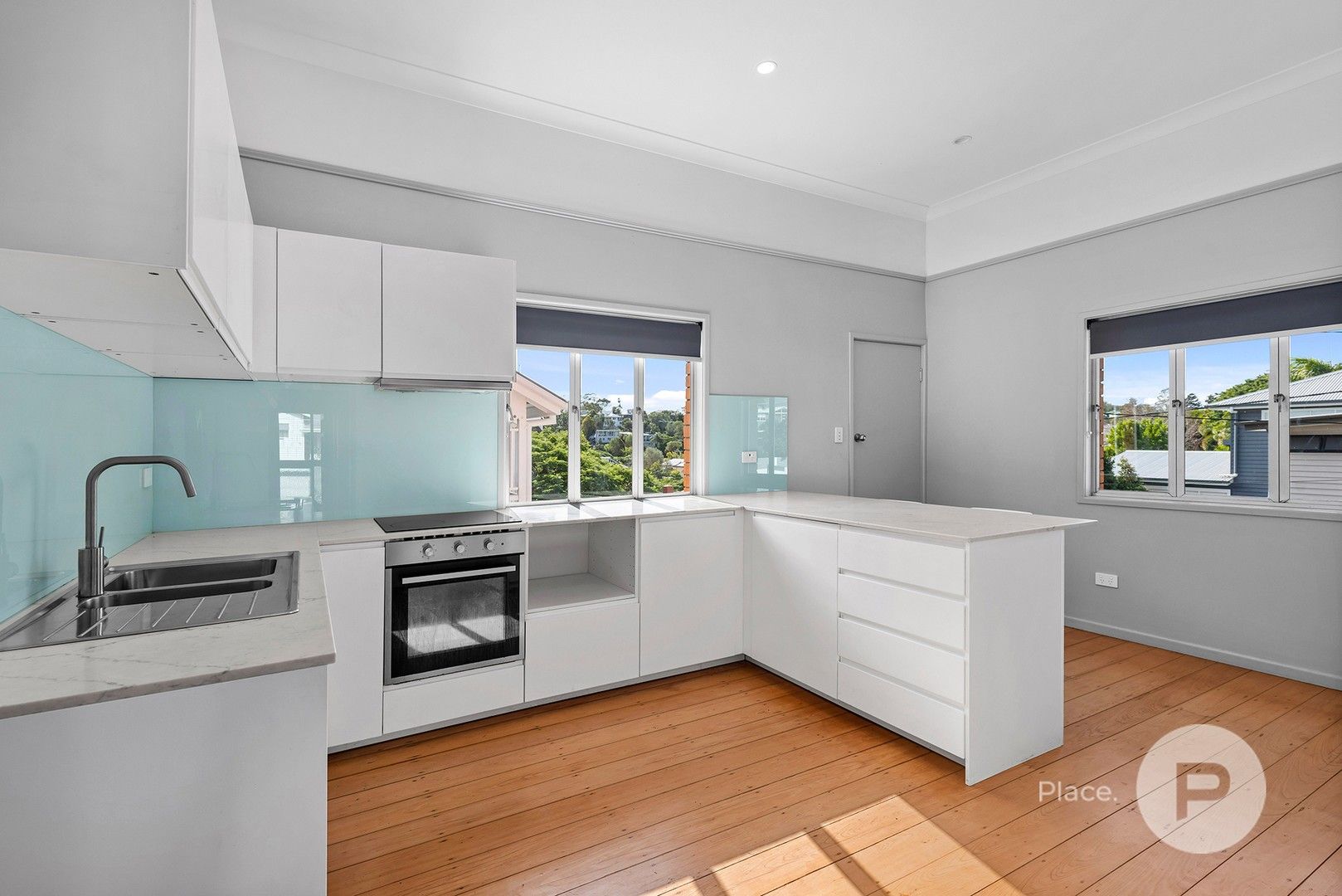 58 Morehead Avenue, Norman Park QLD 4170, Image 2