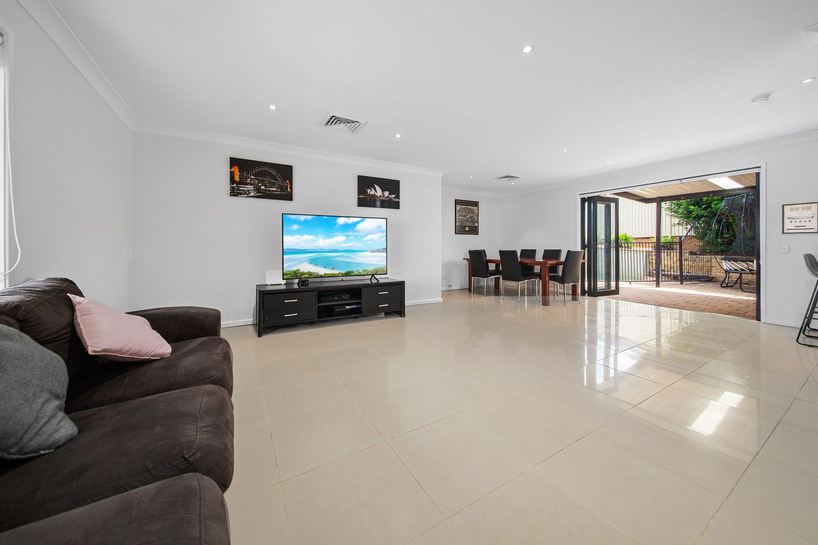 21 Jervis Drive, Illawong NSW 2234, Image 1
