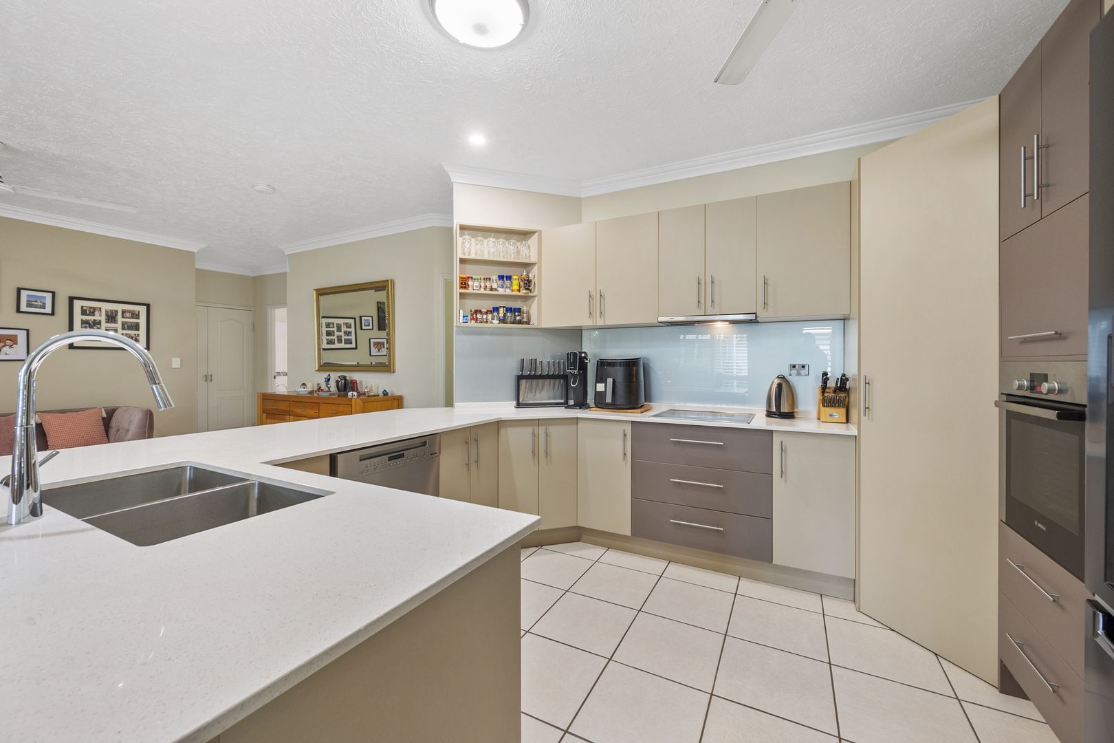 22 Borton Street, Balgal Beach QLD 4816, Image 2