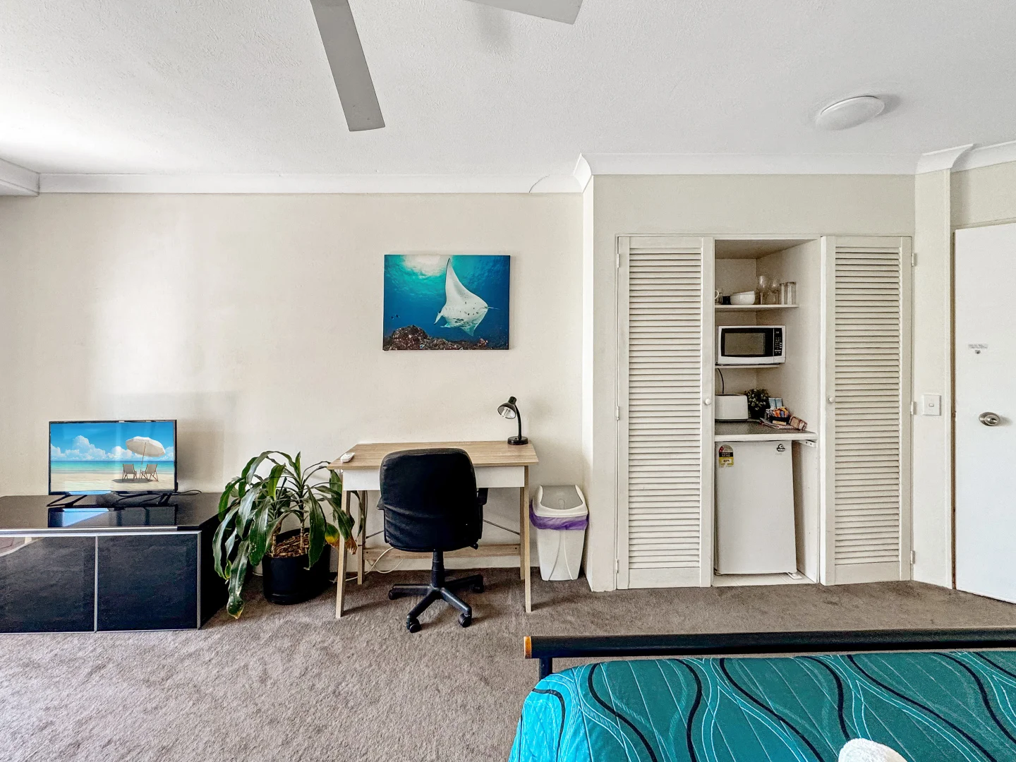 Additional image 3 of 316b/1-8 Paradise Island, Surfers Paradise QLD 4217