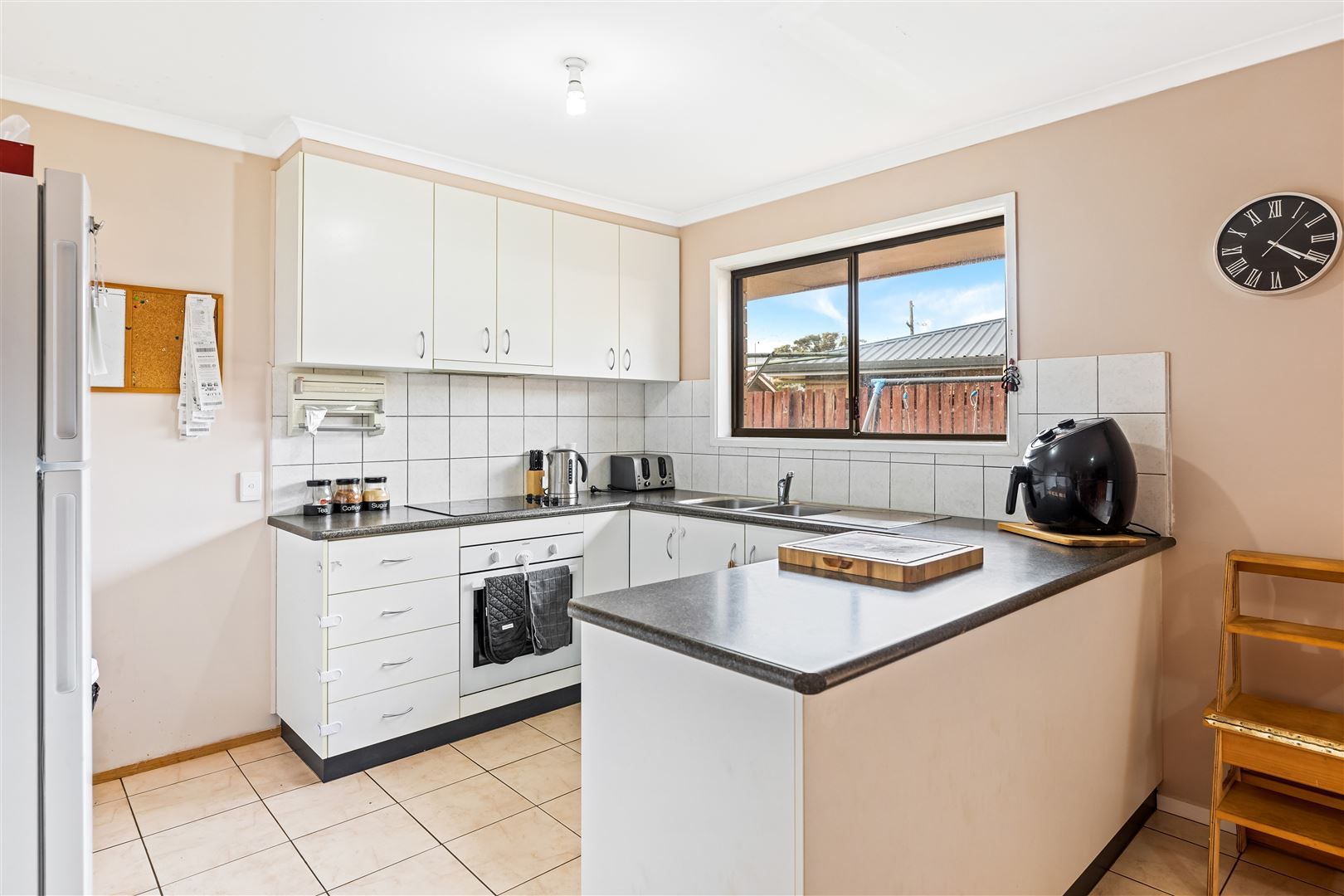 5 Cressbrook Court, Newtown QLD 4350, Image 2