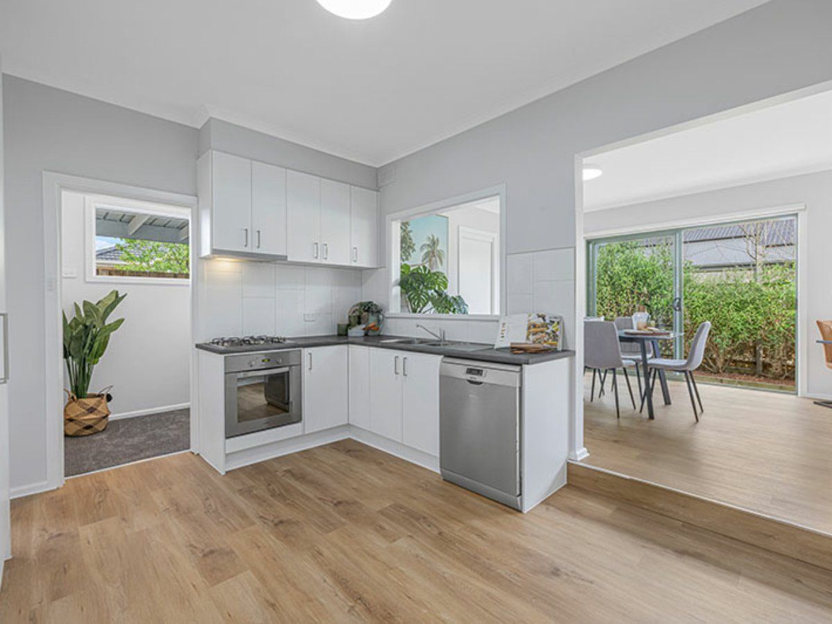 10 Mimosa Avenue, Kilsyth VIC 3137, Image 2