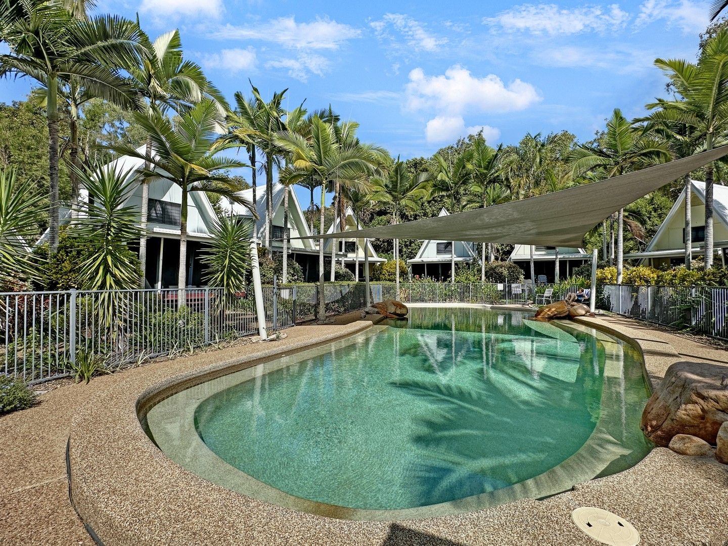 6/42 Yates St 'Canopy', Nelly Bay QLD 4819, Image 2