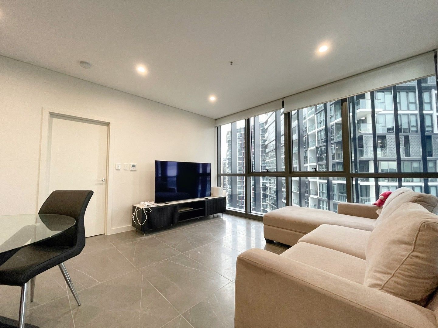 2 bedrooms Apartment / Unit / Flat in Level 12, LV12/101 Waterloo Road MACQUARIE PARK NSW, 2113